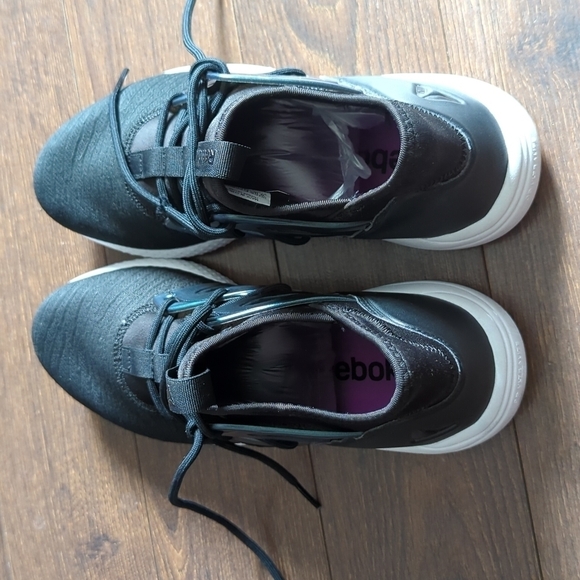 HP. Reebok Hayasu LimitedBlack/Oil Slick-White-Volt (W) - Picture 8 of 14